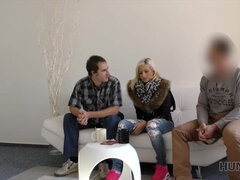 18 jaar, Enthousiasteling, Blond, Man die toekijkt, Tsjechisch, Realiteit, Tiener, Vrouw