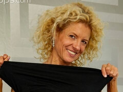 Grosser schwanz, Blondine, Fingern, Masturbation, Milf, Natürlichen titten, Dürr, Titten
