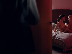 Американки, Жопа, Парочка, Подружка, Поцелуи, На кухне, Натуральные сиськи, Крошечные