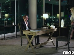 Blondin, Avsugning, Långt ner i halsen, Ansiktsbehandling, Hårig, Slick, Fitta, Rider