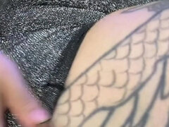 Amatør, Stor røv, Kvinde, Latinsk, Onani, Mor jeg gerne vil kneppe, Solo, Tatovering