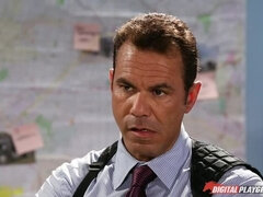 Gesztenyebarna, Pénisz, Arcra élvezés, Szabadban, Rendőrség, Valóság, Rövid haj, Tetkó