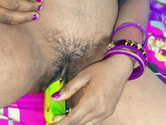 Desi Bhabhi Super Banana Sex Banana Inside Pussy