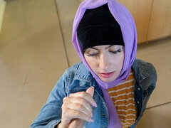 18, Iso perse, Iso kulli, Suihinotto, Takaapäin, Luonnolliset tissit, Teini, Tissit