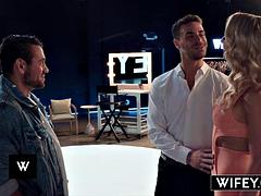 WIFEY Cute Blonde Hotwife Victoria Rey Gets Fucked Doggystyle While Holding Hubbys Hand