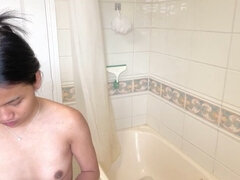 18 jahre, Braunhaarige, Hd, Nackt, Rasiert, Dusche, Jungendliche (18+), Titten