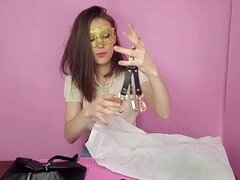 Unboxing a restraint bondage kit from HoneyPlayBox with Sarah Sue