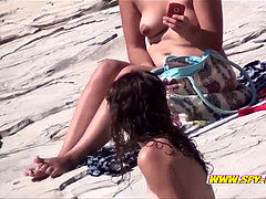 Amateur, Plage, Nue  à poil, Public, Chatte, Espagnole, Nénés, Voyeur