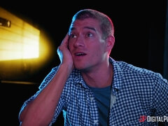 Arschlecken, Auto, Betrug, Schwanz, Lecken, Natürlichen titten, Muschi, Kurzes haar