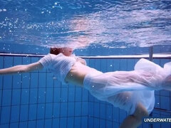 18 jahre, Leie, Braunhaarige, Frau, Hd, Natürlich, Pool, Jungendliche (18+)