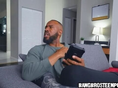 Noire, Sucer une bite, Brunette brune, Mignonne, Gothique, Interracial, Tatouage, Adolescente