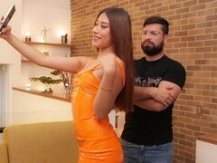 18, Duży tyłek, Duży kutas, Obciąganie, Styl na pieska, Naturalne cycki, Nastolatki, Cycki