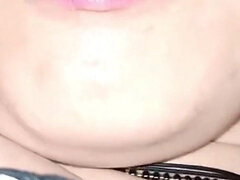 Poilue, Mature, Pov