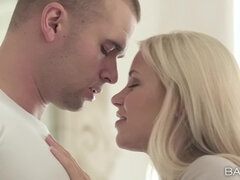 Blonde, Sucer une bite, Couple, Tchèque, Érotique, Petite amie, Hard, Lingerie