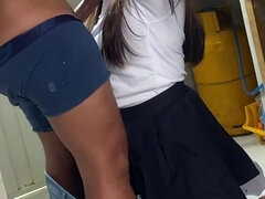 Flagrado, Faculdade, Jato de porra, Saia