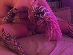 69, 큰 음경, 큰 가슴, 오랄섹스, 커플, 유럽인, 문신, 젖가슴