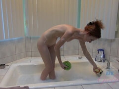 Любители, Пальцем, Подружка, Киски, Душ, Тощие, Высокие, Сиськи