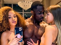 Traseiro, Negroa, Transar de quatro, Ébano negroa, Mulheres homem, Interracial, Adolescente, Sexo grupal a três