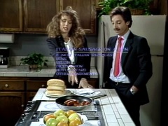 Gros seins, Sucer une bite, Brunette brune, Tir de sperme, Double pénétration, Hard, Nénés, Rétro ancien