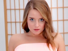 Amaterji, Velika rit, Velik kurac, Fafanje, Doggystyle, Naravne joške, Najstnice, Joške