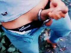 Amaterji, Dekle drka tiča, Zunaj, Penis, V javnosti, Solo