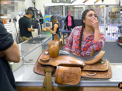 Country dame gets her bunghole nailed