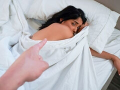 Avsugning, Brunett, Hårig, Handjobb, Latina, Pov, Tatuering, Tonåring