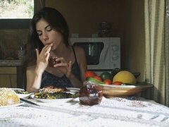 Analno, Fafanje, Rjavolaska, Doggystyle, Milf, Dve ženski in moški, Trojček, Joške