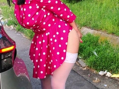 Amatör, Blottande, Klackar, Milf, Offentlig