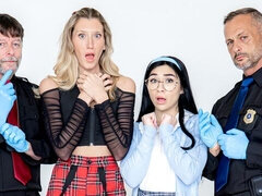 18 jaar, Grote lul, Pijpbeurt, Stel, Hondjeshouding, Kwartet, Natuurlijke tieten, Tieten likken