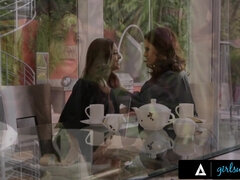 Μεγάλος κώλος, Ηδ, Γλείψιμο, Δαντέλα, Πραγματικότητα, Ελαφρύ, Χτύπημα, Καλσόν