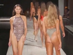 Natalia Nix flaunts Wonder Woman bikini for a fashion statement