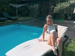 18 ans, Bikini, De plein air, Piscine, Actrice du porno, Softcore, Adolescente, Sous marin