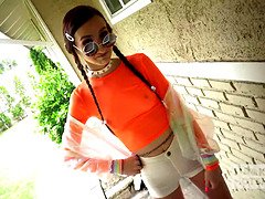 Watch Carmen Rae get wrecked & squirt like a fountain!