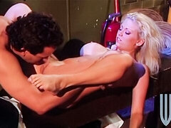 Amatör, Stora tuttar, Blondin, Avsugning, Milf, Mager, Stockings, Tuttar