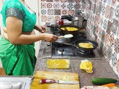 Feito em casa, Cozinha, Maduroa, Solo chão