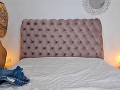 Tekintélyes didik, Cumizás, Gesztenyebarna, Édes, Lovaglás, Tetkó, Tini, Begyek