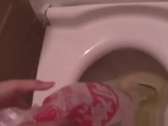 Japanese Babe Pees Bath