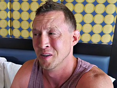 Amatör, Stora tuttar, Femdom, Milf, Strumpbyxor, Polis, Tatuering, Uniform