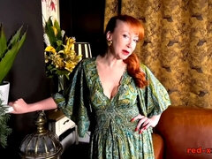 Gros seins, Britannique, Hd, Mature, Mère que j'aimerais baiser, Rousse roux, Solo