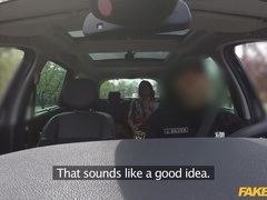 Amatör, Stora tuttar, Avsugning, Bil, Doggystyle, Onani, Utomhus, Uniform