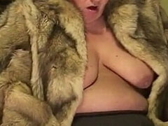 Annadevot - Fetish - Masturbating in Fur Coat