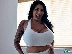 Tetas grandes, Morena, Gimnasio, Masturbación, Solo, Paja con tetas, Juguetes