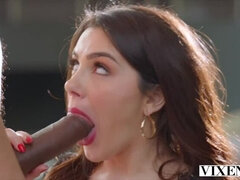 Curvy MILF Seductress Valentina Nappi hunts for BBC