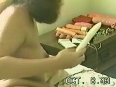 Amateur, Gros cul, Brunette brune, Gode, Femelle, Mature, Rétro, Solo