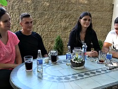 Niemowlę, Duże cycki, Obciąganie, Brunetka, Para, Obciąganie, Nastolatki, Żona