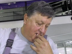 Brunetta, Schizzo di sborra, Hardcore, Ragazza