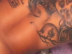 Anal, Gros cul, Gros clito, Gros seins, Sucer une bite, Fille latino, Mère que j'aimerais baiser, Gicler