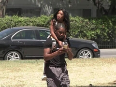 Grote lul, Bruinharig, Dichtbij, Likken, Natuurlijke tieten, Klein, Kut duiken, Tieten likken