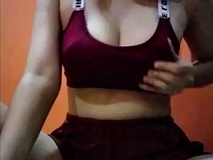 Amateur, Asiático, Tetas grandes, Morena, Penetracion con dedos, Peludo, Masturbación, Solo
